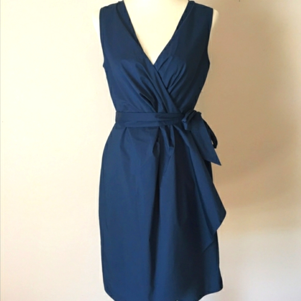 DKNY blue dress size 8, nwt